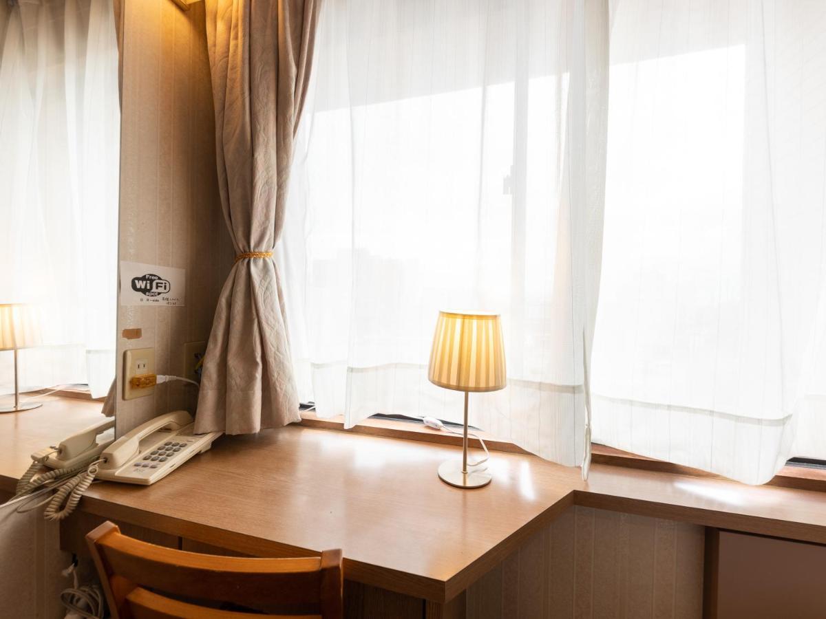 Tabist Business Hotel R Side Канандзава Экстерьер фото