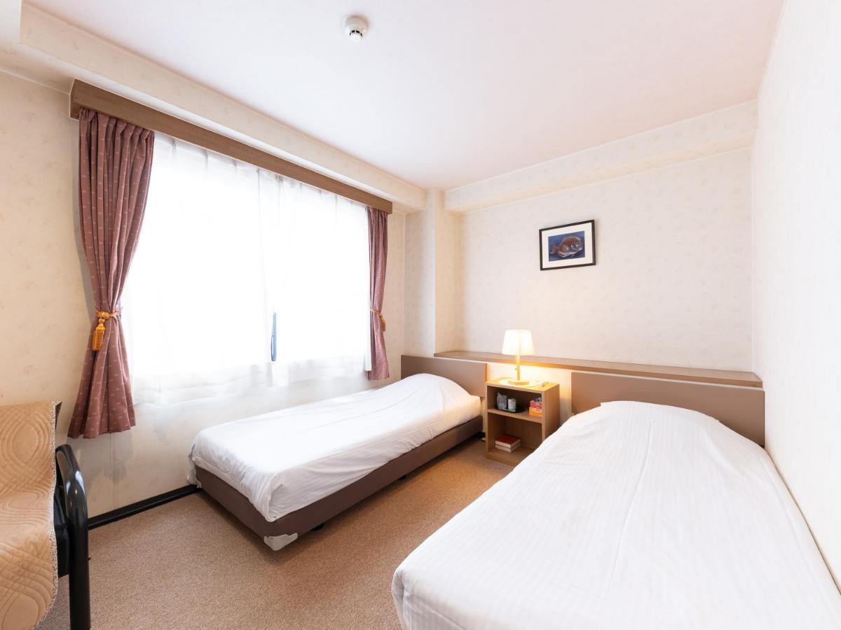 Tabist Business Hotel R Side Канандзава Экстерьер фото
